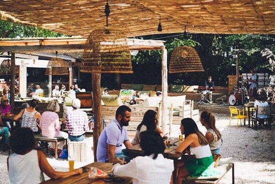 Disco House Funky Pizza