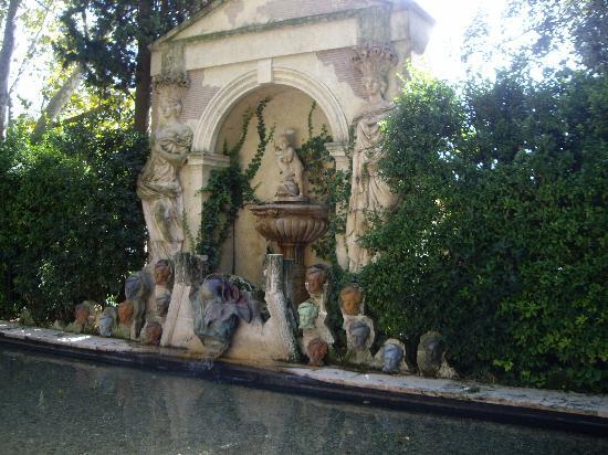 Maison-musée château Gala Dalí